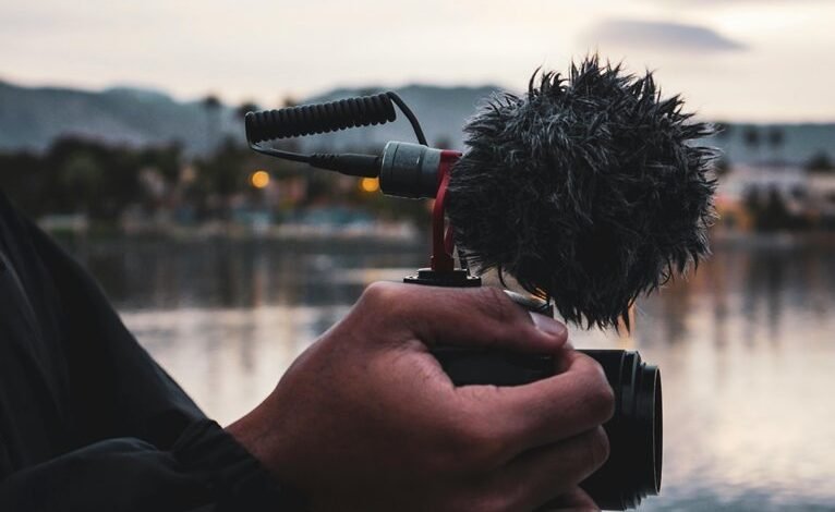 explore whatutalkingboutwillis blog